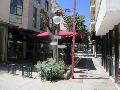 Στην περίοδο του… βλέποντας και κάνοντας