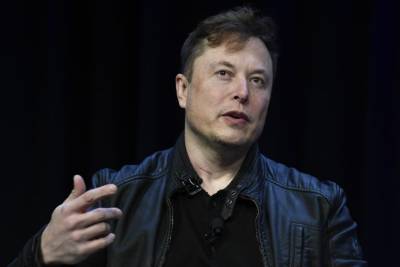 Ο Ίλον Μασκ αγοράζει μετοχές της Tesla αξίας 1 δισ. δολαρίων