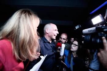 Απέκλεισε το κούρεμα καταθέσεων ο Βαρουφάκης