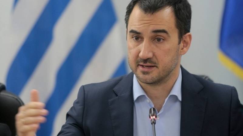 Χαρίτσης: "Δεν είναι λόγοι και διαγγέλματα αλλά η μέγιστη δυνατή υλική στήριξη"