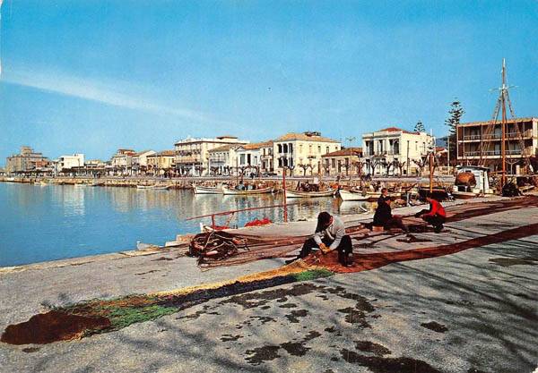 Ψαράδες στο λιμάνι