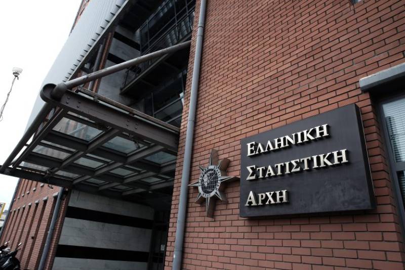 ΕΛΣΤΑΤ: Στο 9,8% η ανεργία τον Οκτώβριο