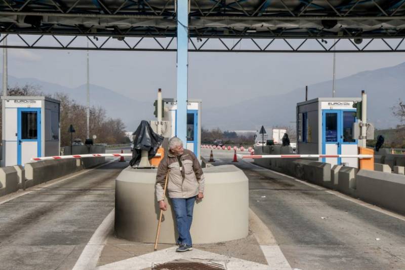 Συμβολικό κλείσιμο στις σήραγγες των Τεμπών αποφάσισαν οι αγρότες της Νίκαιας (βίντεο)