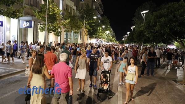 H 5η Λευκή Νύχτα της Καλαμάτας σε φωτογραφίες και βίντεο