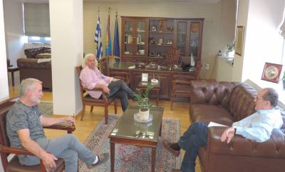 Συνάντηση για πρόσβαση ξενοδοχείου στον Κορδία