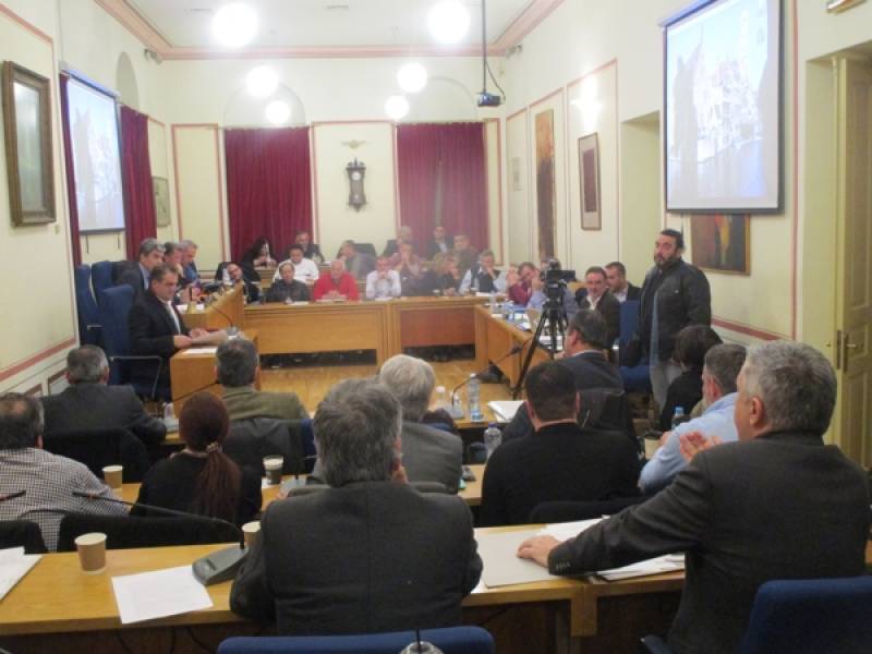 Δημοτικό Συμβούλιο Καλαμάτας: Ομόφωνο ψήφισμα για Φιλιππόπουλο