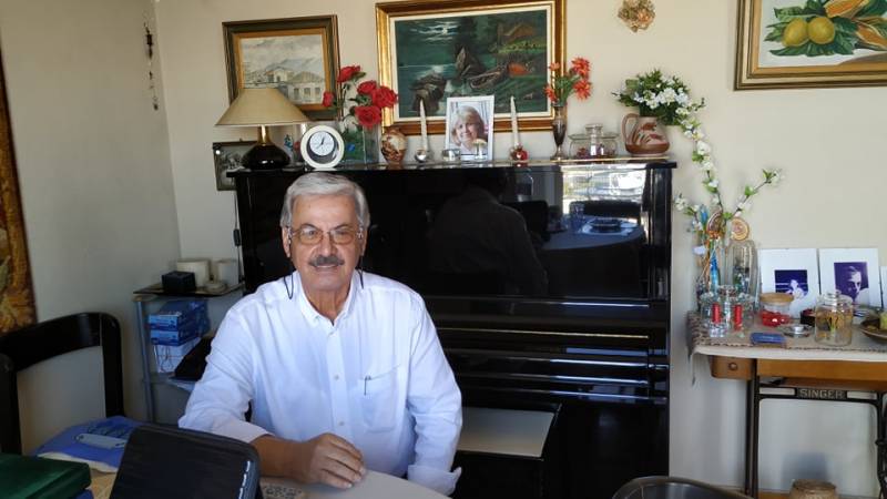O δάσκαλος κιθάρας Μπάμπης Πετρουλάκης στην &quot;Ε&quot;: “Ενίοτε και τα πιο τρελά όνειρα γίνονται πραγματικότητα!”