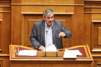 Πετράκος για ρύθμιση χρεών συνταξιούχων επαγγελματιών