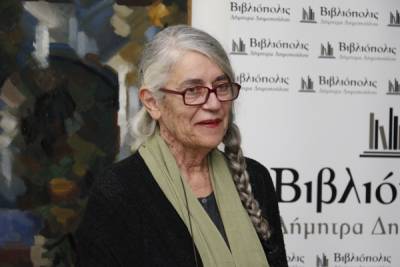 Η Ιωάννα Καρυστιάνη στην “Ε”: «Το ταπεινό με ανάβει»