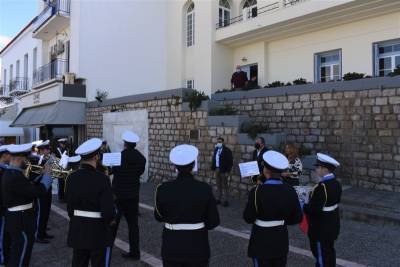 Χριστουγεννιάτικα κάλαντα από την Φιλαρμονική του Δήμου Πύλου - Νέστορος