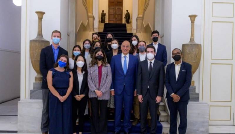 Δένδιας: Συνάντηση με απόφοιτους και φοιτητές του Χάρβαρντ για τις προκλήσεις της ελληνικής εξωτερικής πολιτικής