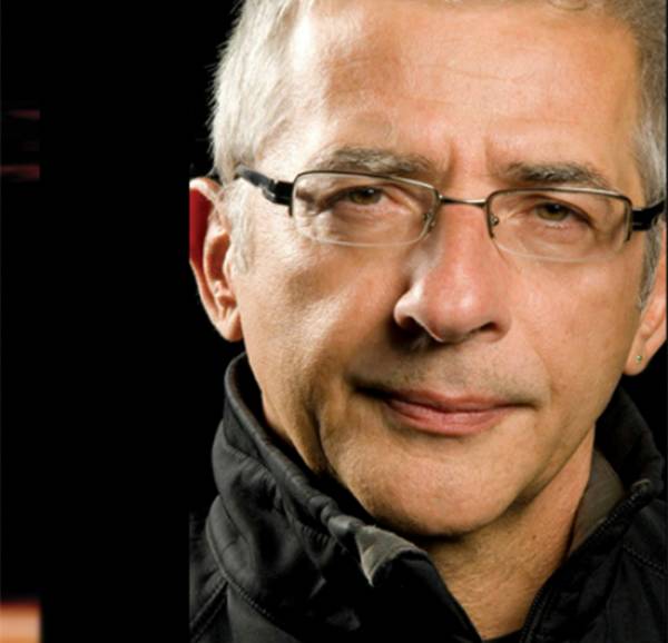 Χρήστος Ευθυμίου: «Το θέατρο είναι μια συμπύκνωση ζωής»