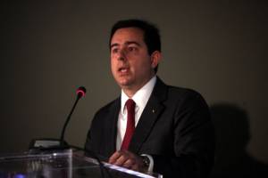 Μηταράκης: "Παύει στη χώρα μας να είναι «ποινικοποιημένη» η επένδυση"