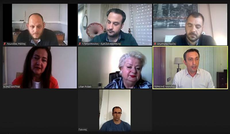 Μαντάς με έμπορους για αντιμετώπιση προβλημάτων