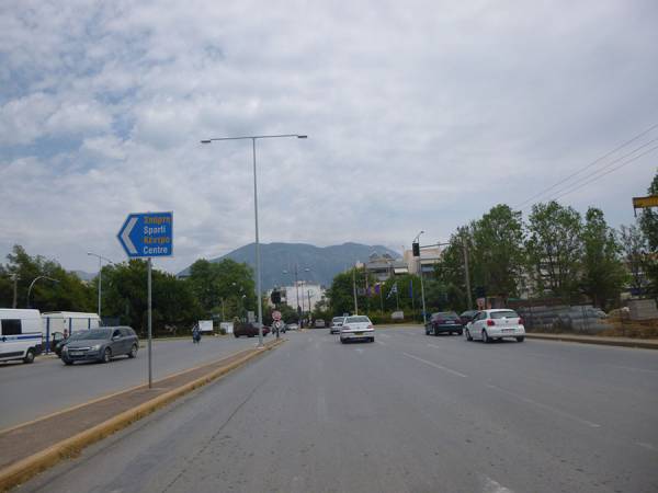 Σβηστά τα φανάρια στη Νέα Είσοδο Καλαμάτας