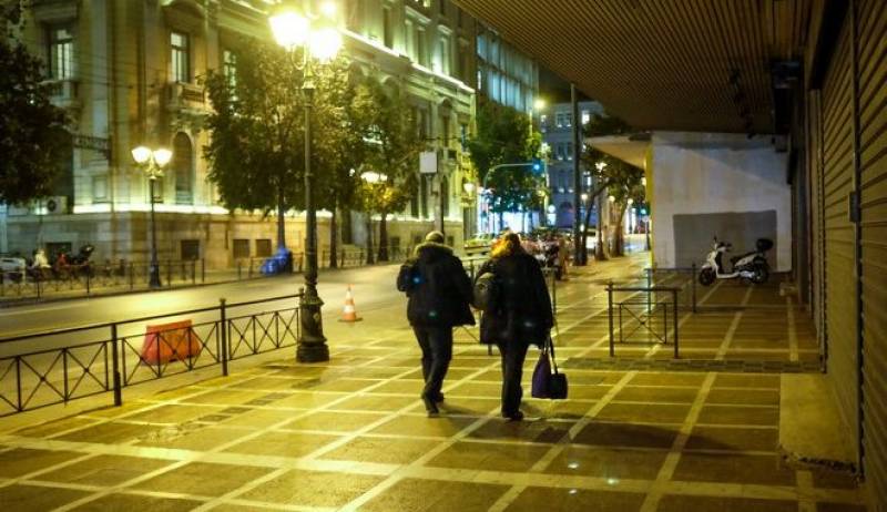 Lockdown: Την Τετάρτη στις 12.00 η εξειδίκευση των μέτρων για την Αττική