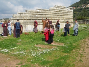 Σε ντοκιμαντέρ για την Αρχαία Μεσσήνη ο Θεατρικός Ομιλος Λυκείου Μεσσήνης