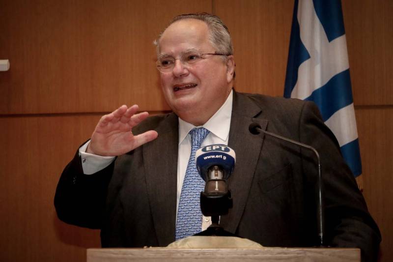 Κοτζιάς: "Ως υπουργός Εξωτερικών υπερασπίστηκα τόσο την αξιοπρέπεια τη δική μου όσο και της κυβέρνησης"
