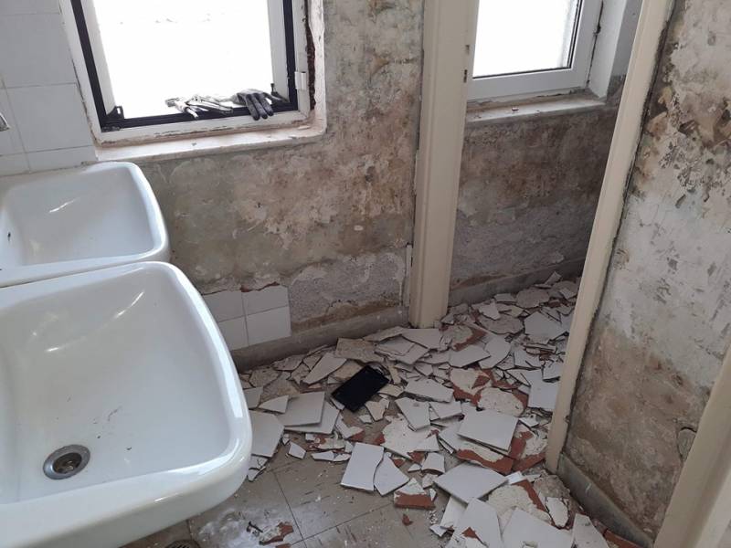 Ανακαίνιση στο WC επισκεπτών του Κέντρου Υγείας Φιλιατρών