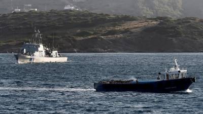 Στο λιμάνι της Καλαμάτας οι 63 μετανάστες που διασώθηκαν δυτικά της Ζακύνθου