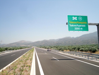 Παραδίνεται σταδιακά από σήμερα το βράδυ ο κόμβος Τσακώνα - Καλό Νερό