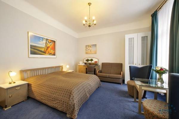 Το Δ.Σ. του Σωματείου Ξενοδοχοϋπαλλήλων Μεσσηνίας