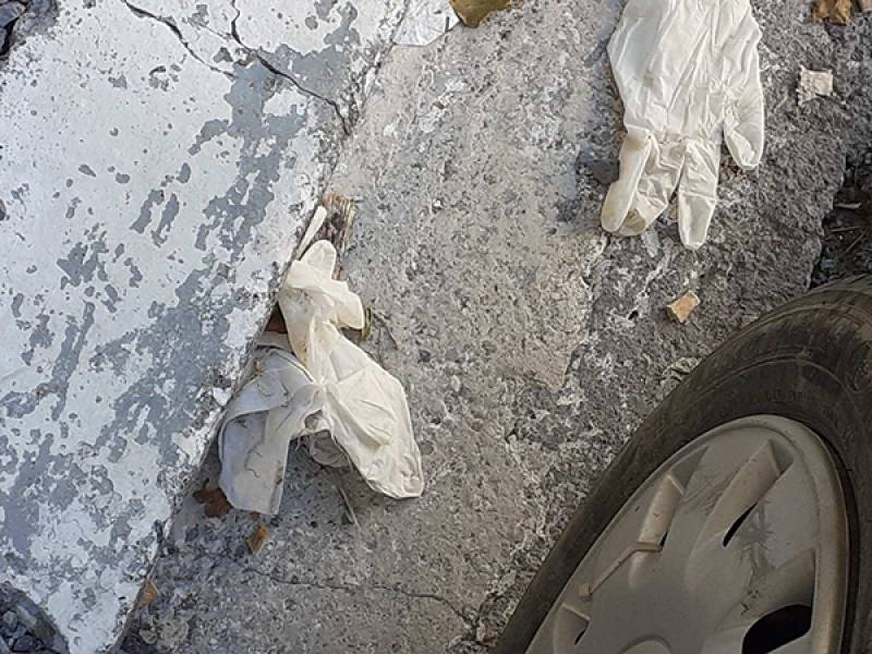 Μάσκες και γάντια πεταμένα στο Μελιγαλά