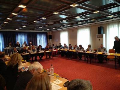 Αυτοδιοίκηση μικρογραφία του "πελατειακού κράτους"