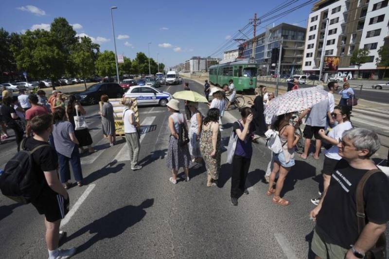 ​​Σερβία: Διαλύθηκαν τα μπλόκα στους δρόμους, αποφασισμένοι οι φοιτητές να συνεχίσουν τους αποκλεισμούς