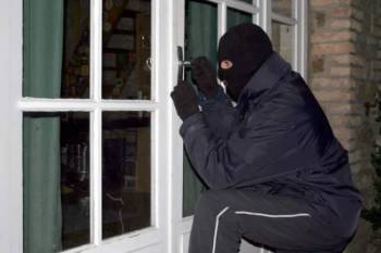 Εξιχνιάστηκαν 9 διαρρήξεις σε καταστήματα στην Τρίπολη με δράστη έναν 40χρονο
