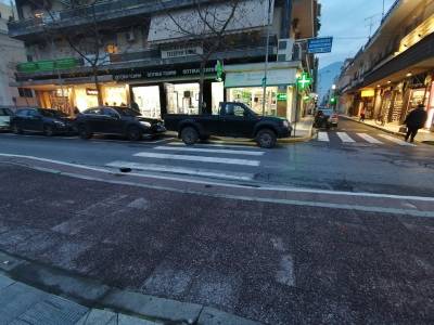 Παρκάρισμα σε διαβάσεις