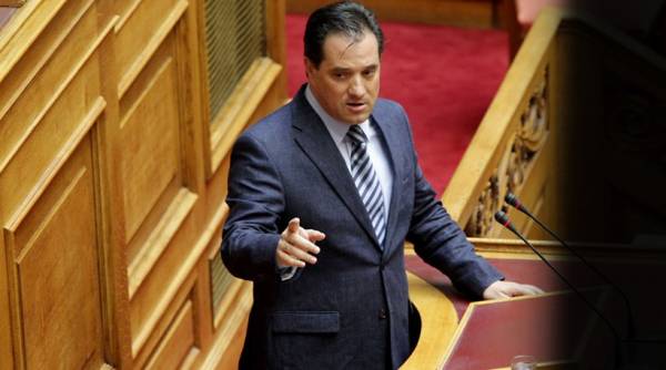 Γεωργιάδης: Παράνομο το δημοψήφισμα