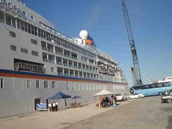 Θα ξόδευαν πιο πολλά για τοπικά προϊόντα οι τουρίστες, εάν τα έβρισκαν πιο εύκολα