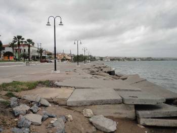 Η κατεστραμμένη προβλήτα δυσφήμηση για το Πεταλίδι