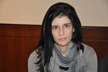 Δεν παραιτείται η Ελενα Ψαρρέα