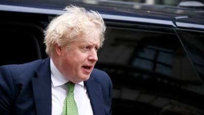 Τζόνσον: Προετοιμαστείτε για εκατομμύρια πρόσφυγες από την Ουκρανία