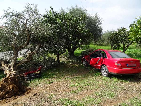 3 τραυματίες σε τροχαίο στο δρόμο Χώρα - Γαργαλιάνοι