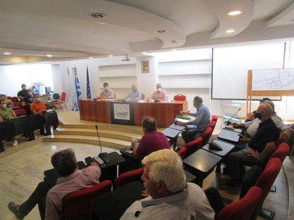 Δήμος Μεσσήνης: Οι δασικές εκτάσεις φρενάρουν δρόμους σε Αβραμιού, Στρέφι και Πανιπέρι