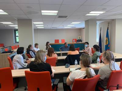 Ισπανοί και Λιθουανοί στο Δημαρχείο Καλαμάτας