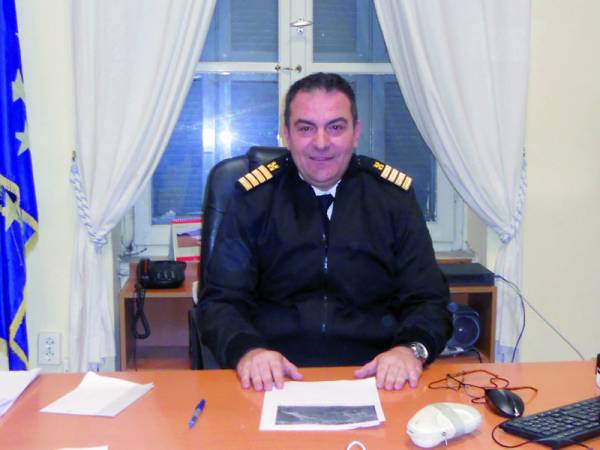 Αποστρατεύθηκε ο λιμενάρχης Καλαμάτας Παν. Μποτίνης