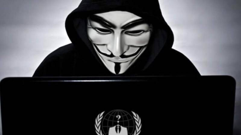 Οι Anonymous κήρυξαν «κυβερνοπόλεμο» στη Ρωσία μετά την εισβολή στην Ουκρανία