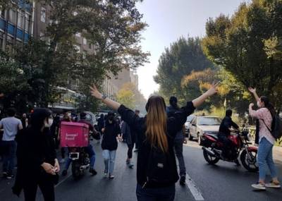 Iράν: Χωρίς τέλος η καταστολή - Νεκροί διαδηλωτές, παιδιά και αστυνομικοί