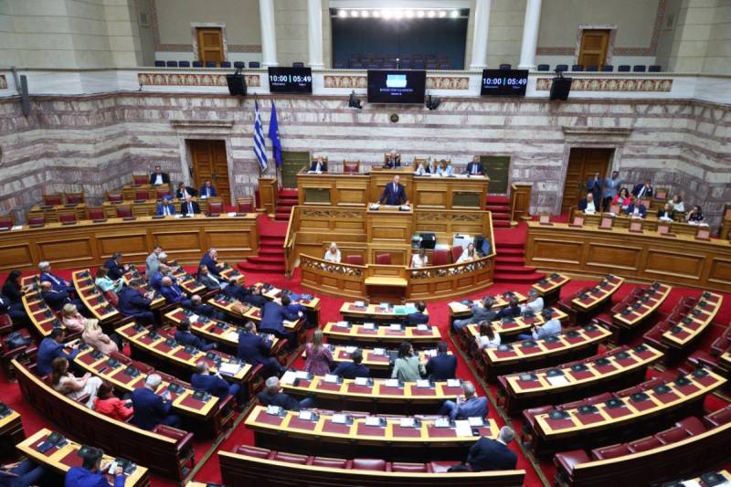 ΟΠΕΚΕΠΕ: Εμπλοκή πρώην υπουργού και πρώην υφυπουργού – Άρση ασυλίας για 11 βουλευτές (βίντεο)