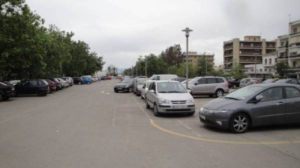 Μία προσφορά για τα πάρκινγκ του Νέδοντα