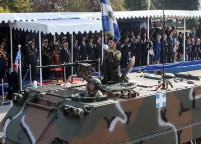 25η Μαρτίου: Μεγαλειώδη παρέλαση με Πούτιν, Μακρόν και πρίγκιπα Κάρολο σχεδιάζει η κυβέρνηση