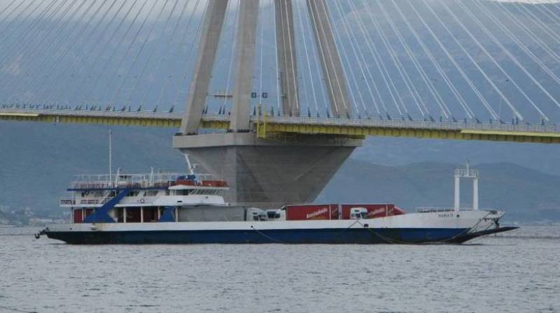 Κλειστή η πορθμειακή γραμμή Ρίου - Αντιρρίου λόγω ισχυρών ανέμων (βίντεο)