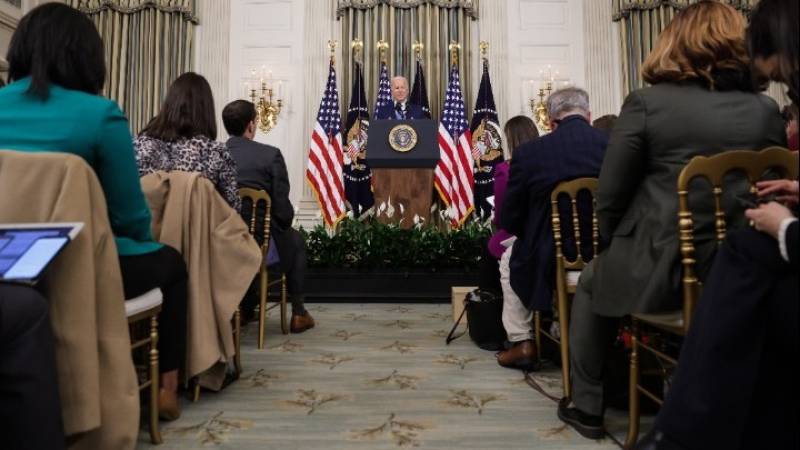 Τζο Μπάιντεν: «Μια καλή ημέρα για τη δημοκρατία», το «κόκκινο κύμα» χάθηκε στον δρόμο