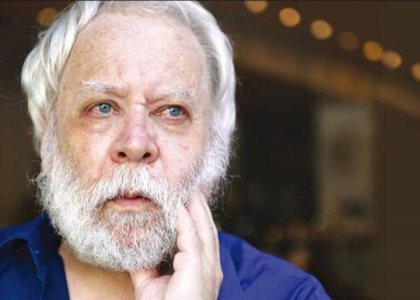 Ο Μεσσήνιος Γιώργος Μαρκόπουλος παρουσιάζει το βιβλίο "Ο μέσα και ο έξω"