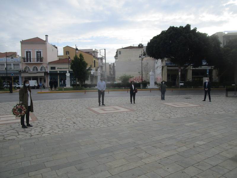 Ο εορτασμός της επετείου του Πολυτεχνείου στην Καλαμάτα (βίντεο-φωτογραφίες)