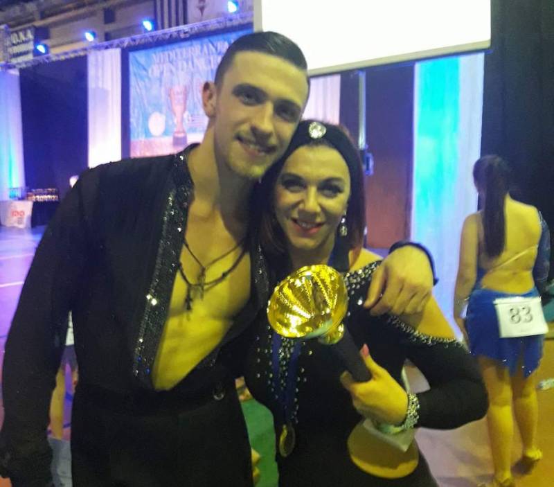 Διακρίσεις Καλαματιανών χορευτών